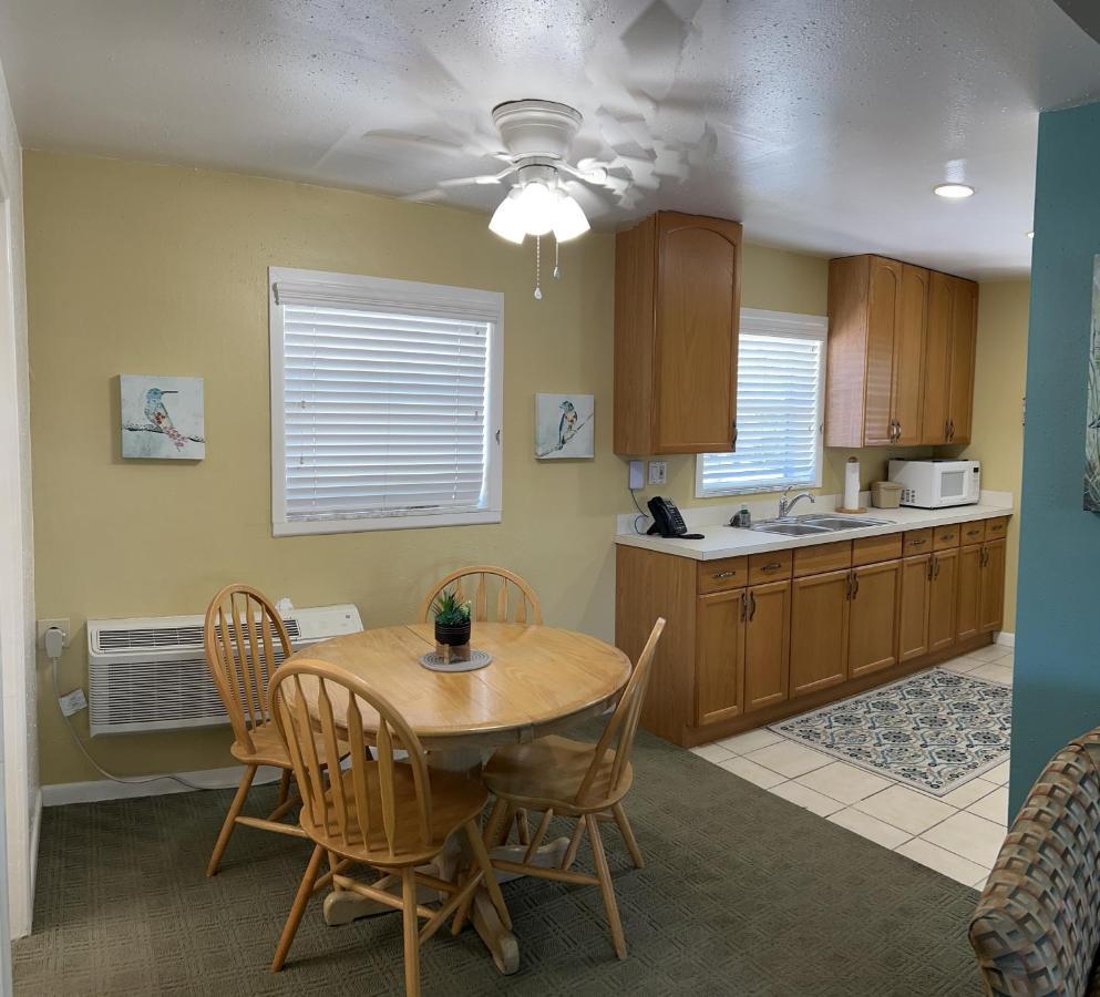 Hontoon Landing Resort & Marina DeLand Exterior photo