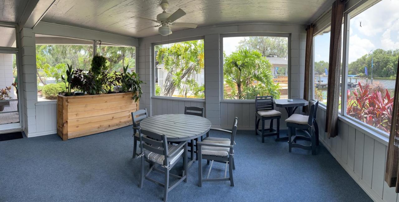 Hontoon Landing Resort & Marina DeLand Exterior photo