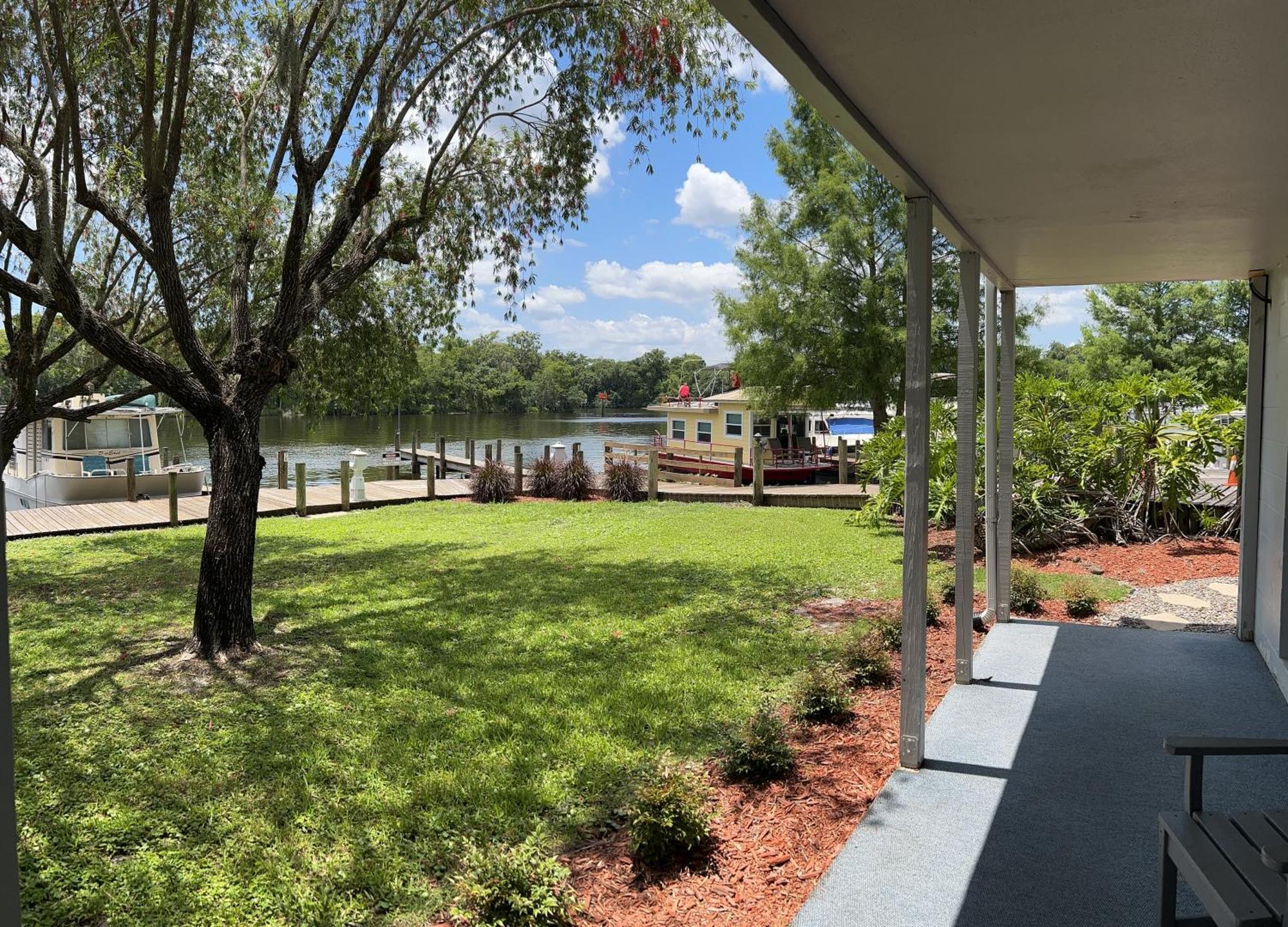 Hontoon Landing Resort & Marina DeLand Exterior photo